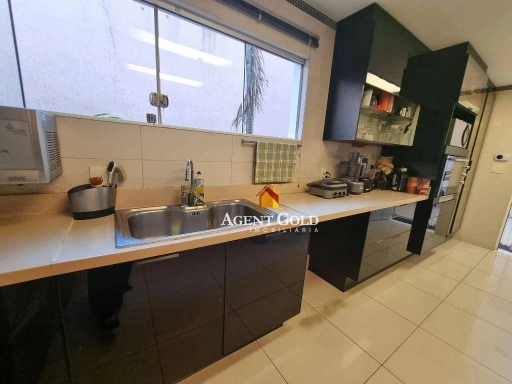 Furnished 900 m² house with 6 en-suite bedrooms — photo 31