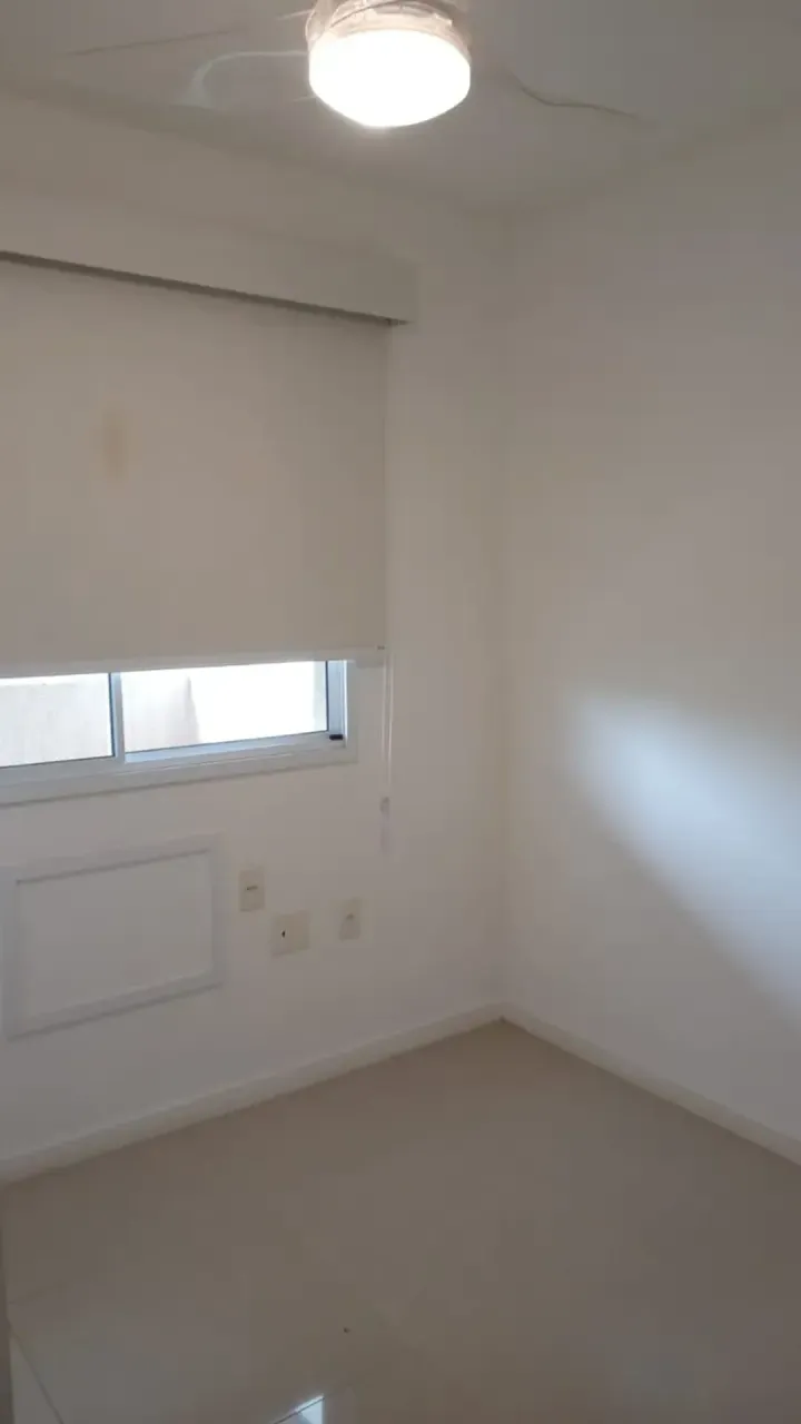 Furnished apartment with 3 bedrooms and 2 bathrooms — photo 11