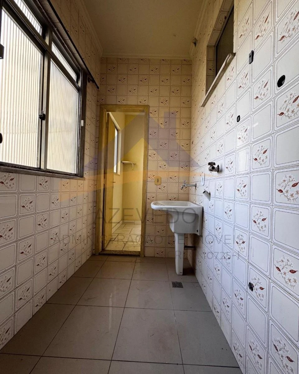 2-bedroom apartment with balcony and suite bathroom — photo 22
