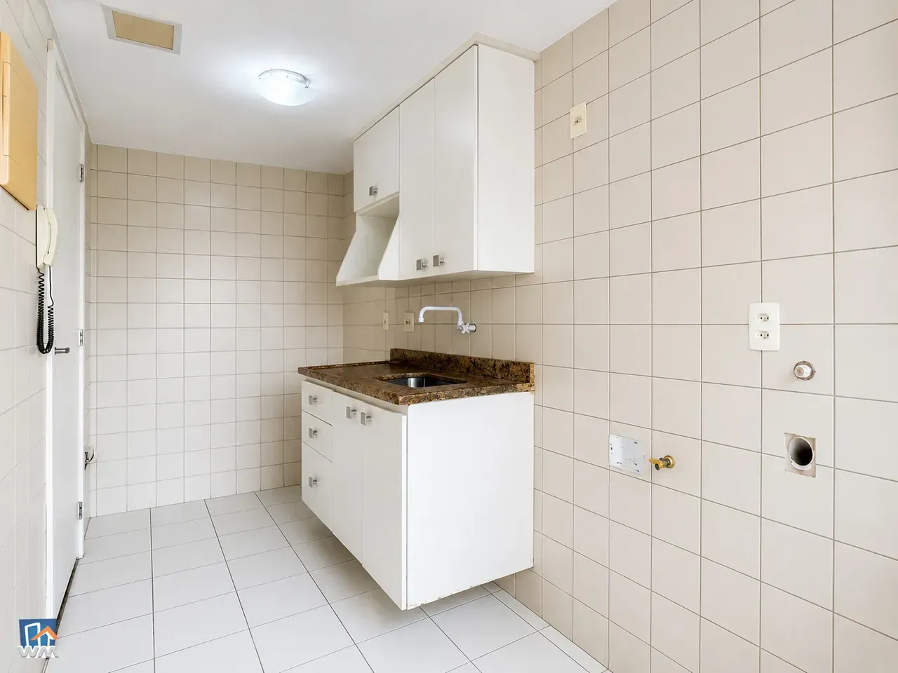 2-bedroom apartment with balcony and separate kitchen — photo 10