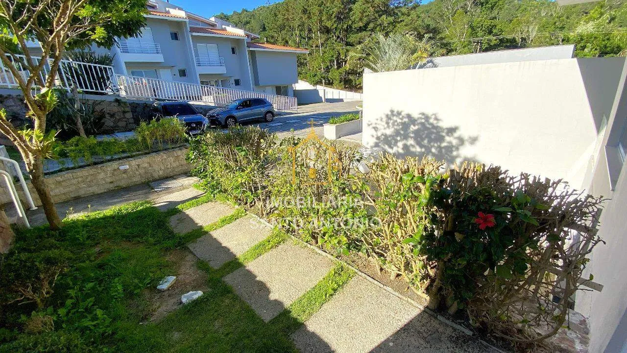 Condo house with 3 en-suite bedrooms and 4 baths, 190 m² — photo 24