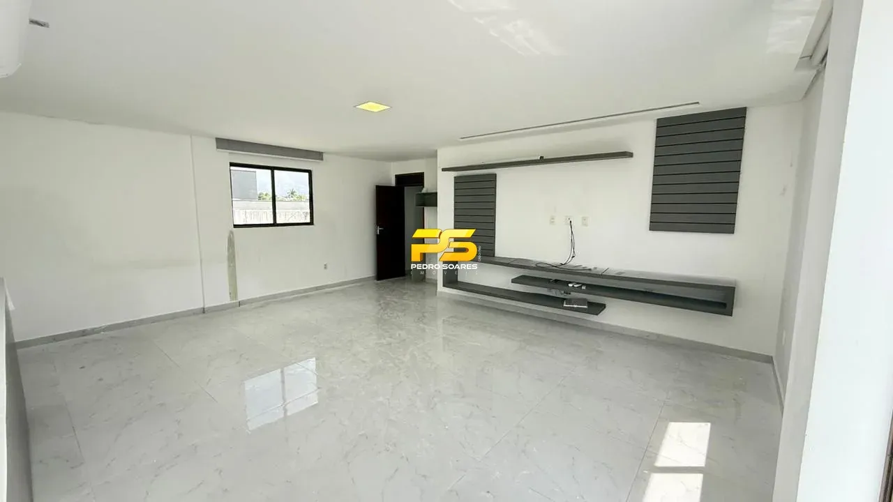481 m² house with 4 bedrooms and 5 bathrooms modern — photo 2
