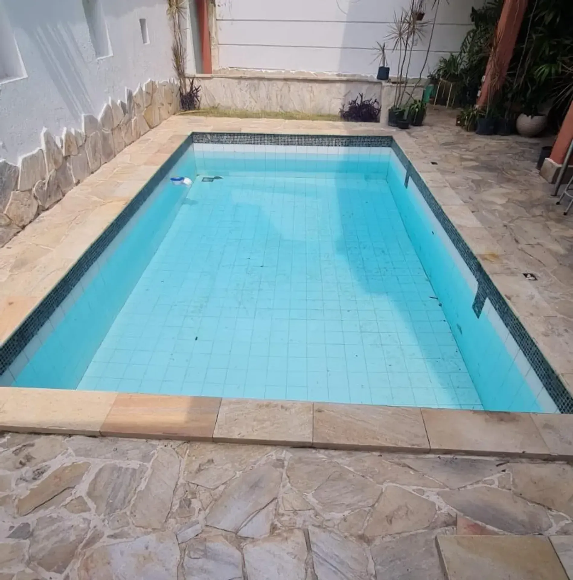 Furnished house 450 m² with 4 bedrooms and 4 bathrooms — photo 58