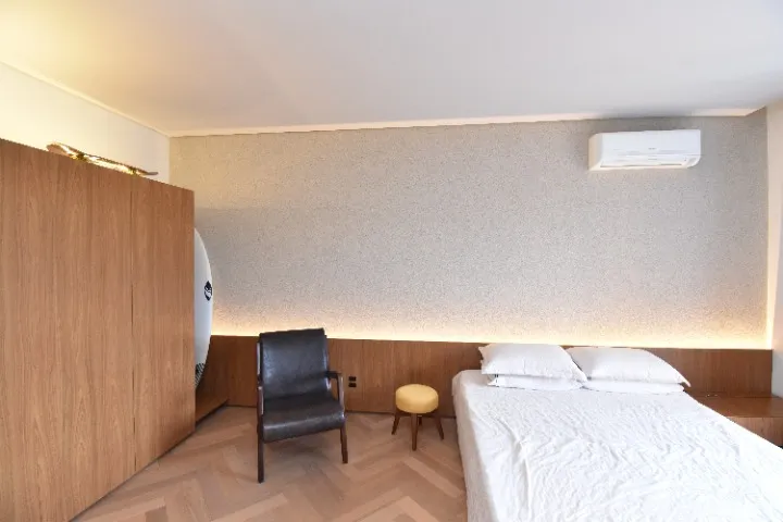 Furnished 2-bedroom apartment with 4 bathrooms — photo 4