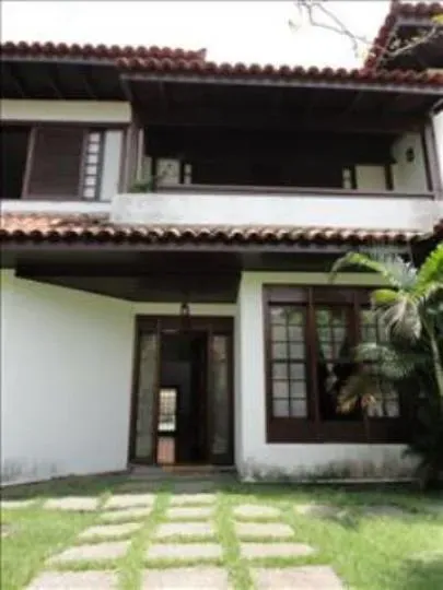 House with 5 bedrooms and a built-in balcony grill — photo 5