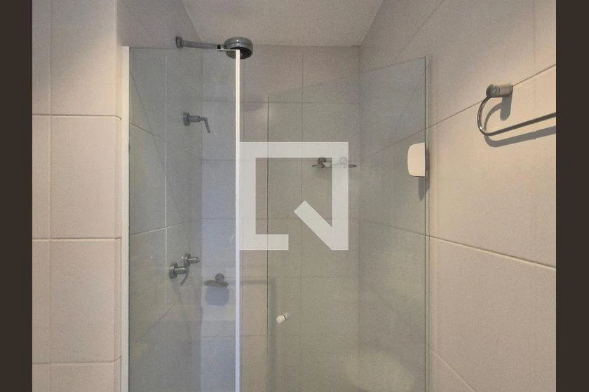 Furnished 3-bedroom apartment with balcony and views — photo 41