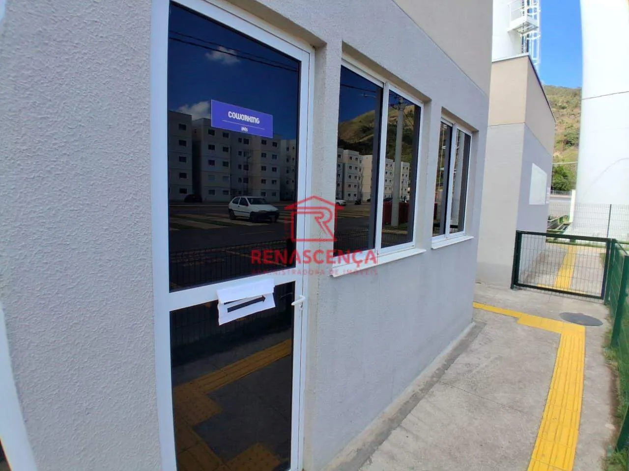 Apartamento com 2 quartos e cozinha com fogão fechado — photo 21