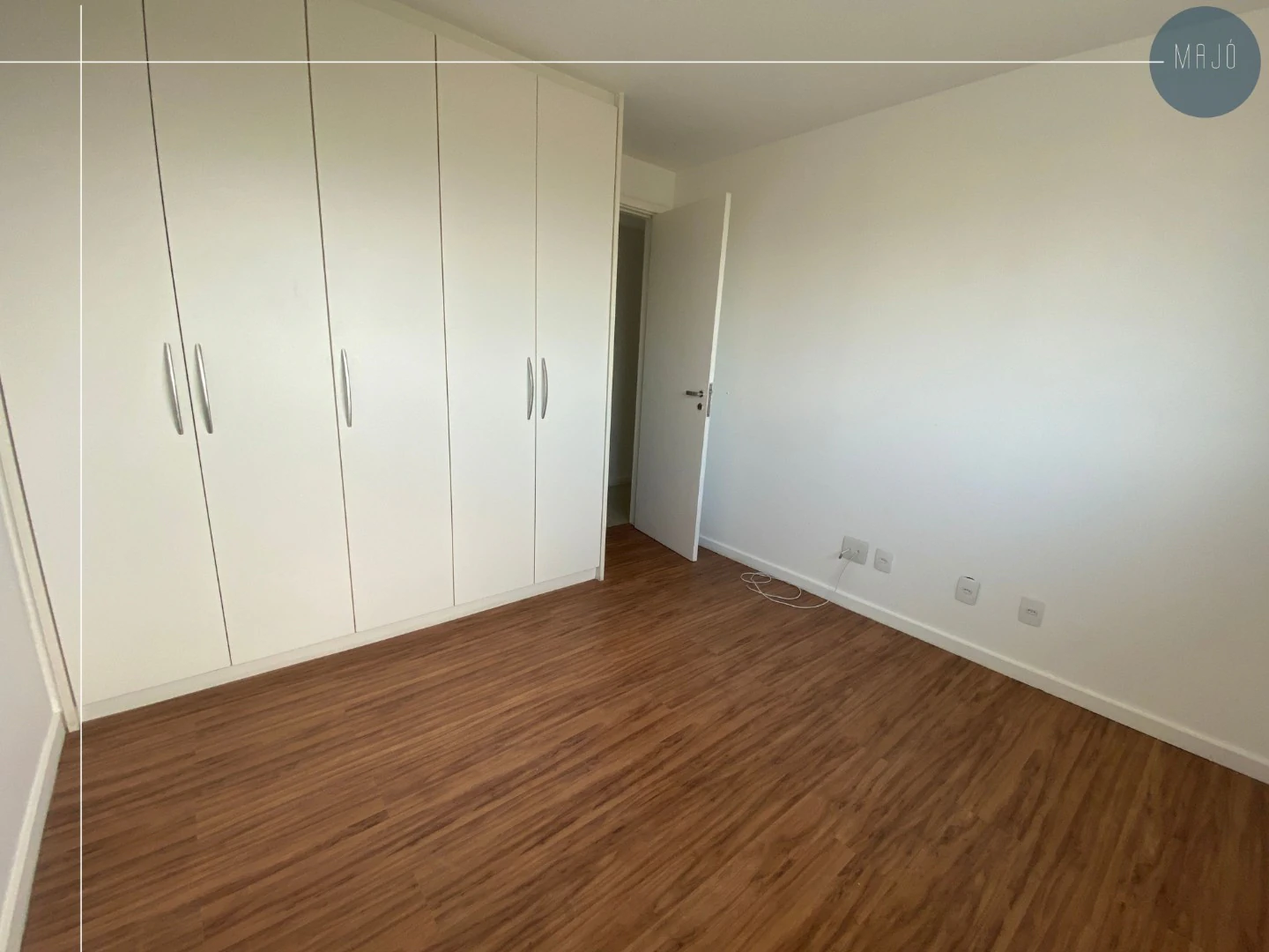 4-bedroom apartment with a mountain view in Rio de Janeiro — photo 22