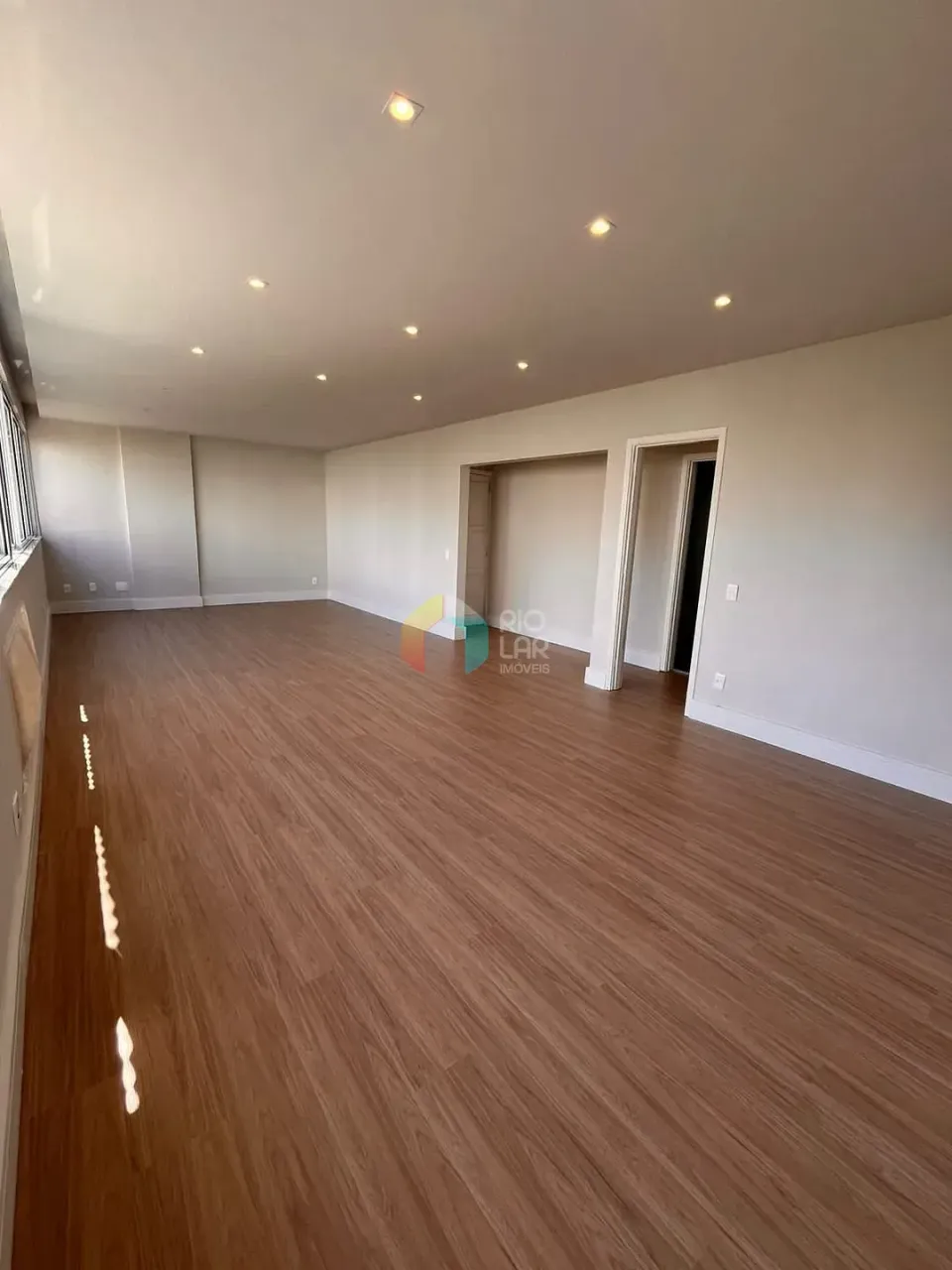 Rental apartment with 4 bedrooms and 3 bathrooms — photo 11