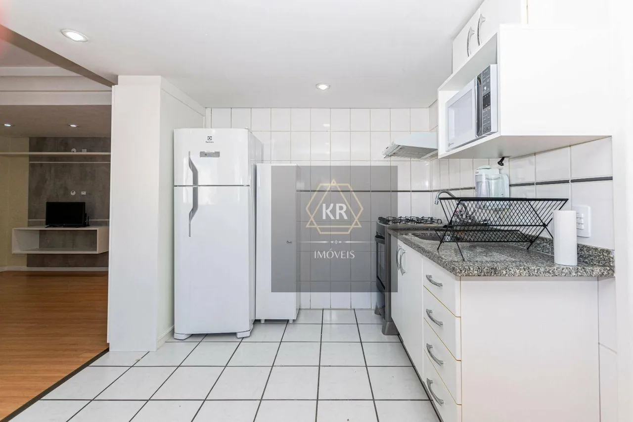 1-bedroom apartment with open-plan kitchen — photo 16