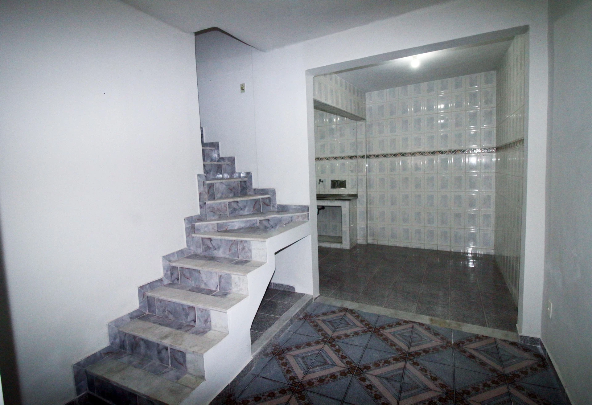 Rental house with 3 en-suite bedrooms and 4 bathrooms — photo 36