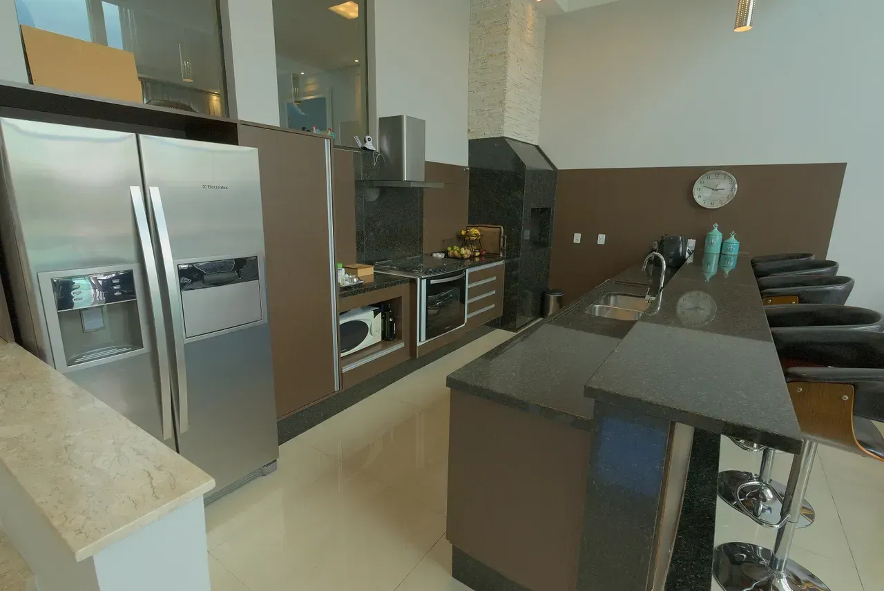 Furnished house with 3 bedrooms and open-plan kitchen — photo 19
