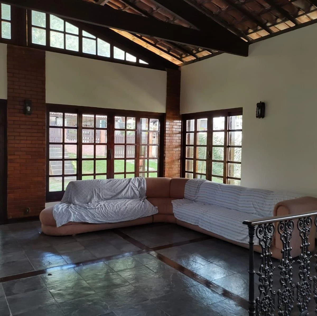 Casa térrea sem mobília com 4 quartos e 6 banheiros — photo 8