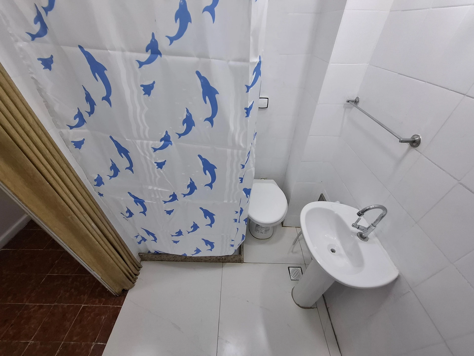 Apartamento sem mobília com 1 quarto e chuveiro elétrico — photo 6