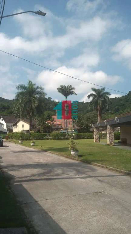 Casa mobiliada de 300 m² com 3 suítes e jardim — photo 16