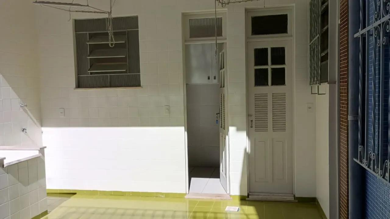 Unfurnished 105 m² house with 2 bedrooms and private garden — photo 11