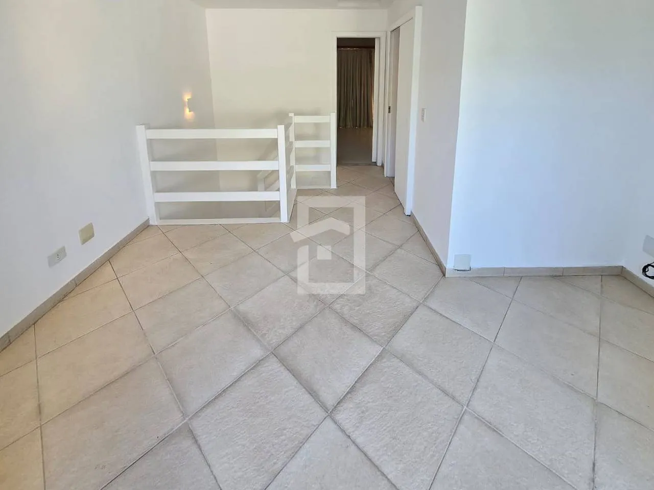 Triplex house with 4 bedrooms and 2 en-suites — photo 55