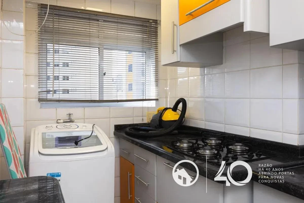 Furnished apartment, 67 m², with a glass-enclosed balcony — photo 13