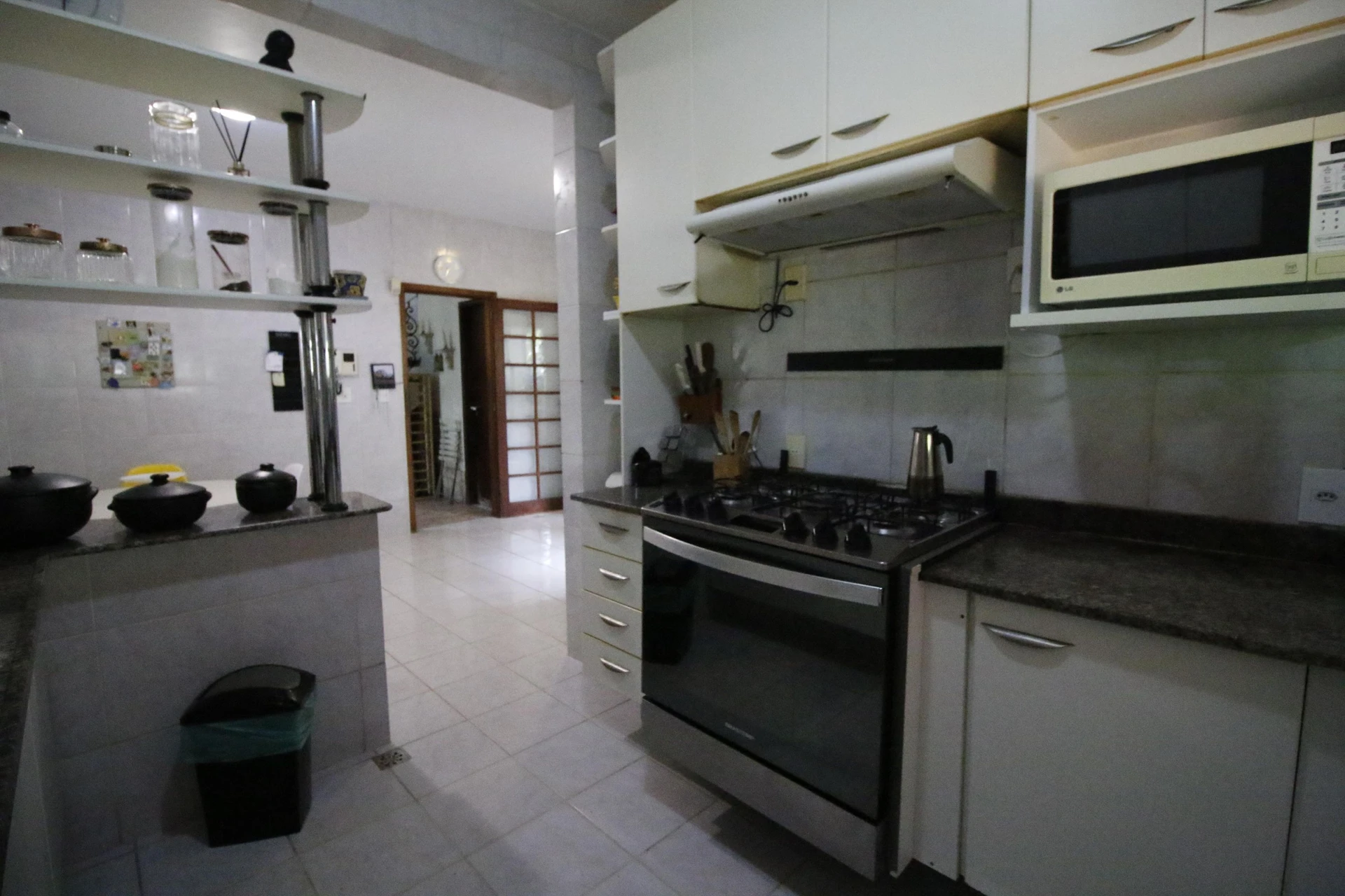 Furnished house, 700 m², with a jacuzzi — photo 60