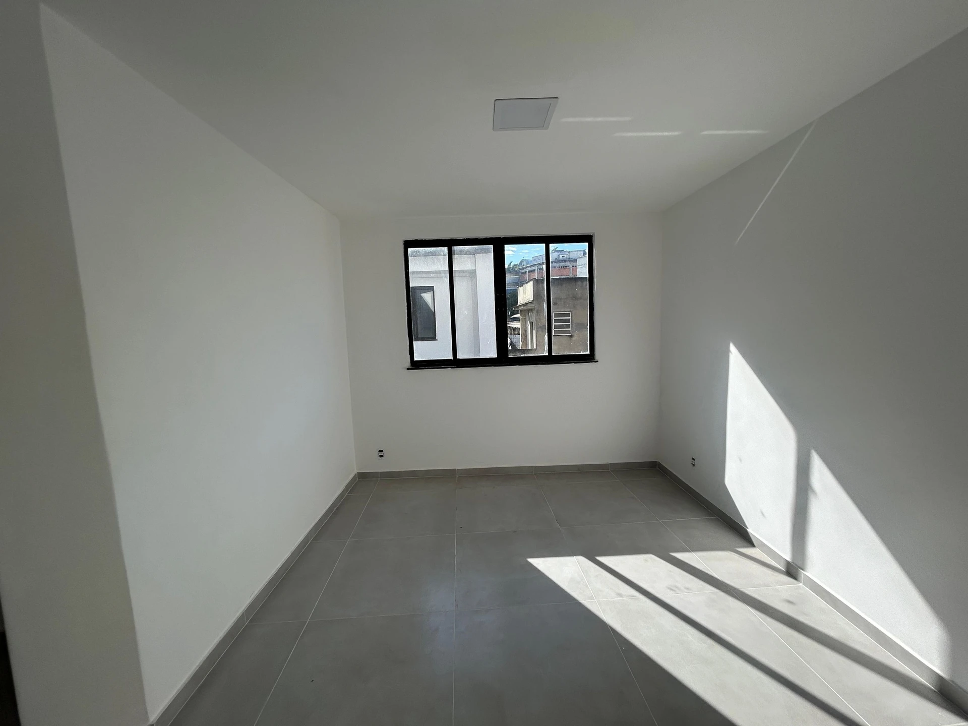 Apartment with 2 bedrooms and 1 suite, open kitchen — photo 9
