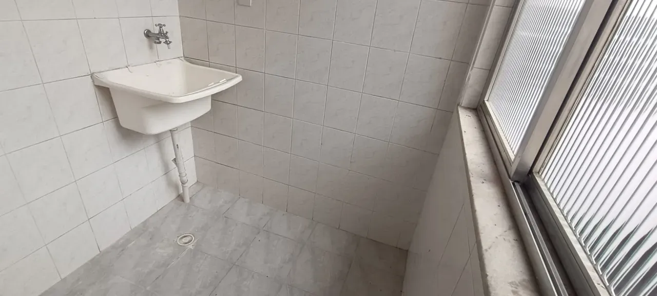 1-bedroom, 1-bath apartment on the 2nd floor — photo 3