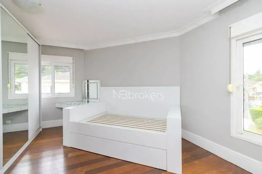 Furnished house with 4 bedrooms and a private garden — photo 114