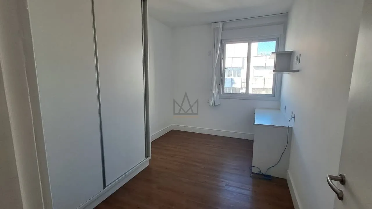 Apartment on the 6th floor with a home office — photo 15