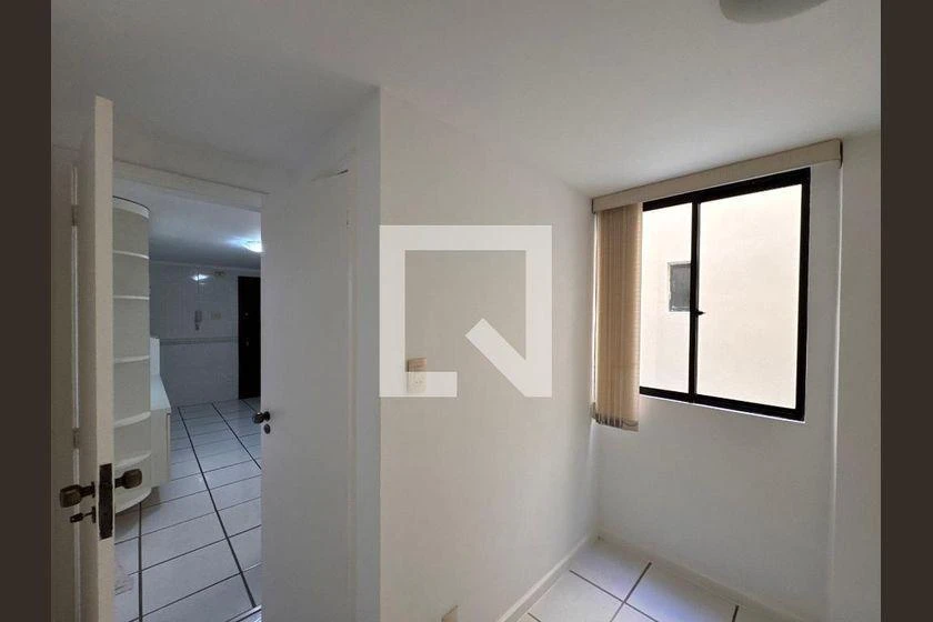 Квартира з вбудованими шафами, 2 кімнати і 130 м² — photo 35