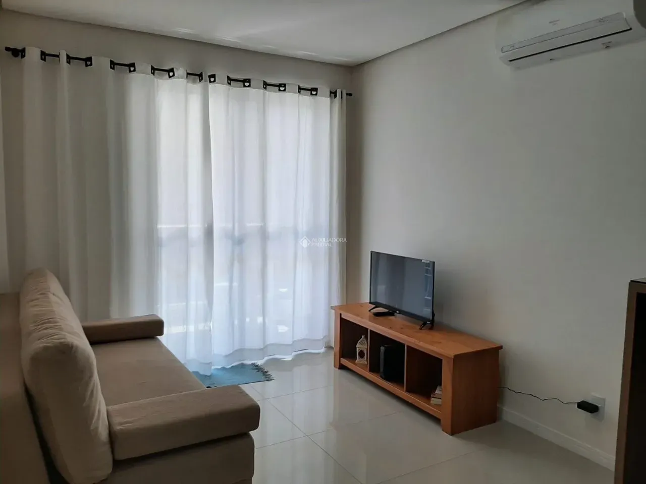 Apartment on the 3rd floor with a grill on the balcony — photo 12