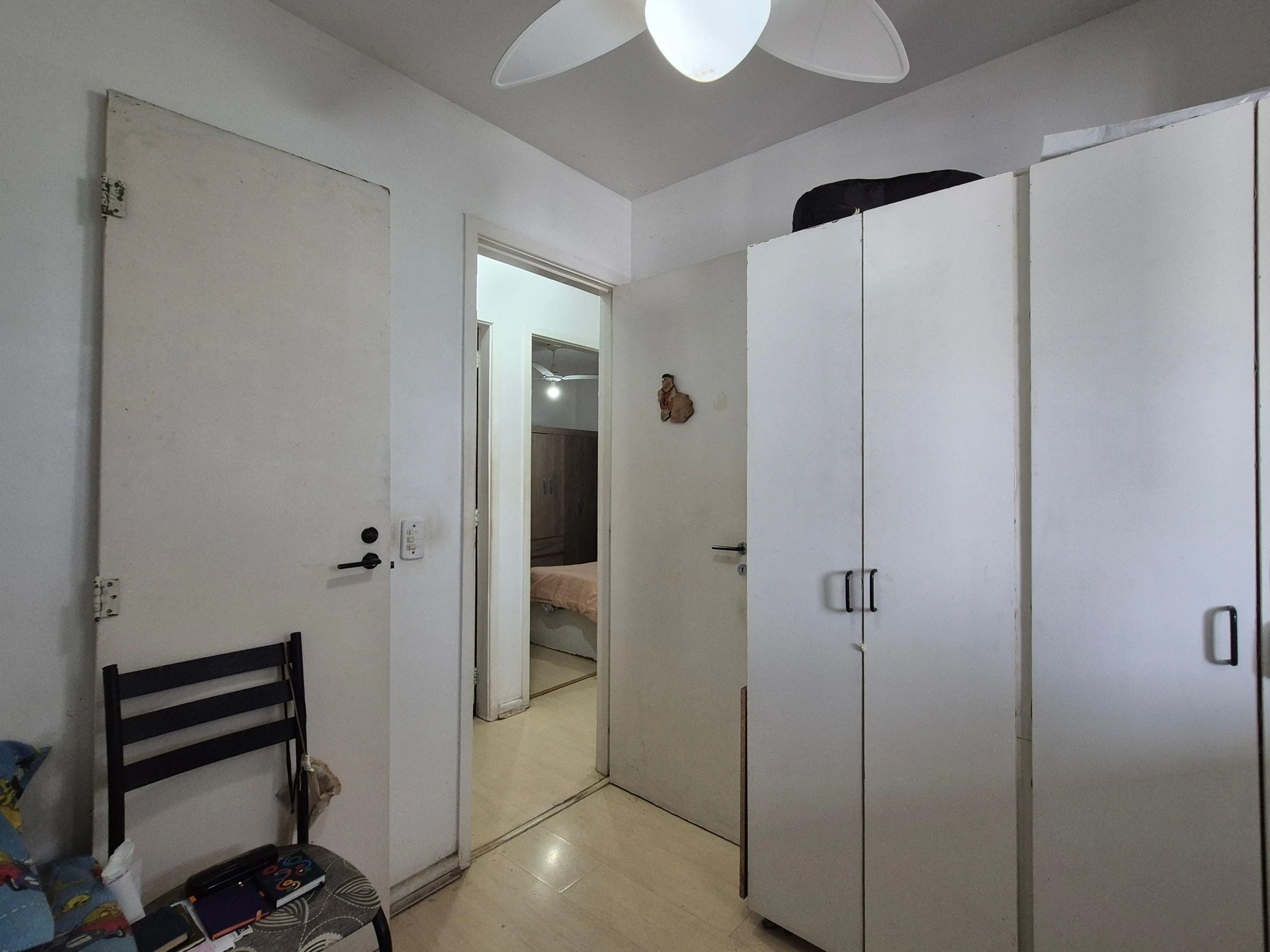 Furnished apartment with 3 bedrooms, 1 suite and balcony — photo 37