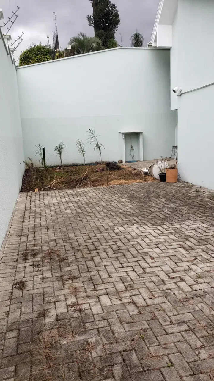 One-bedroom, 226 m² house in Curitiba — photo 15