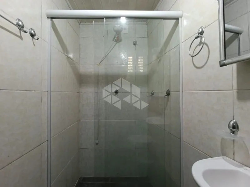 35 m² apartment with 1 bedroom and glass shower — photo 10