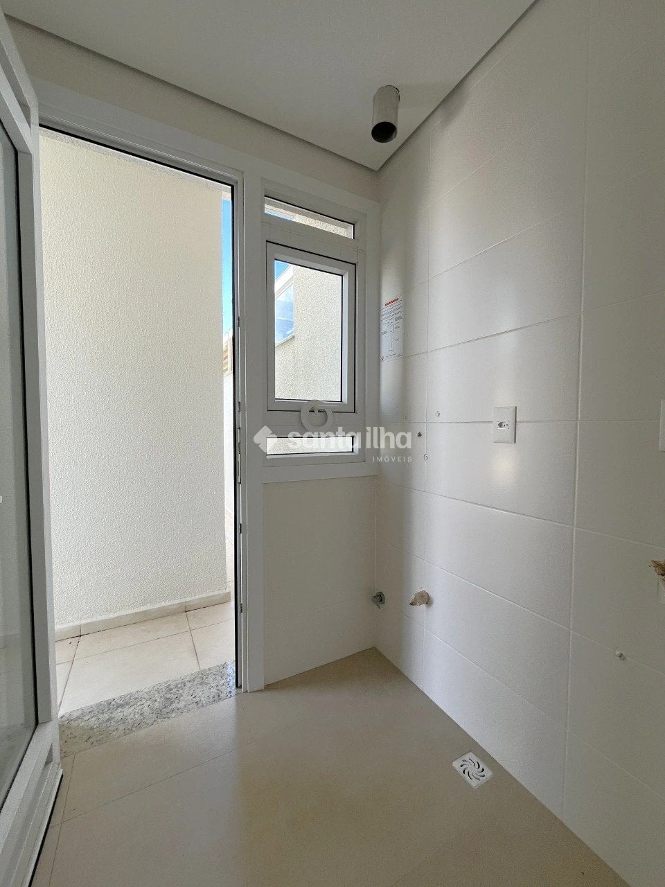Квартира 170 м² з видом на воду та балконом із грилем — photo 26
