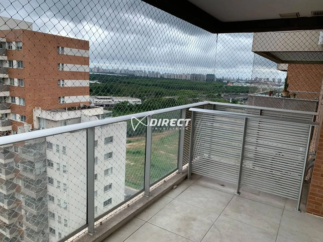 2-bedroom apartment with a washing machine