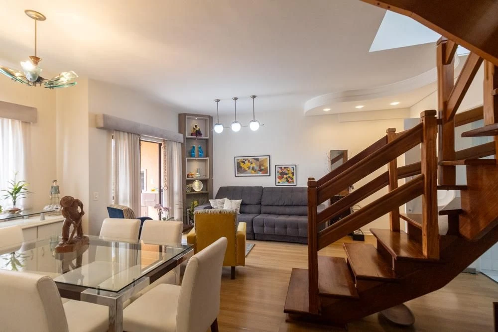 3-bedroom apartment with a home office