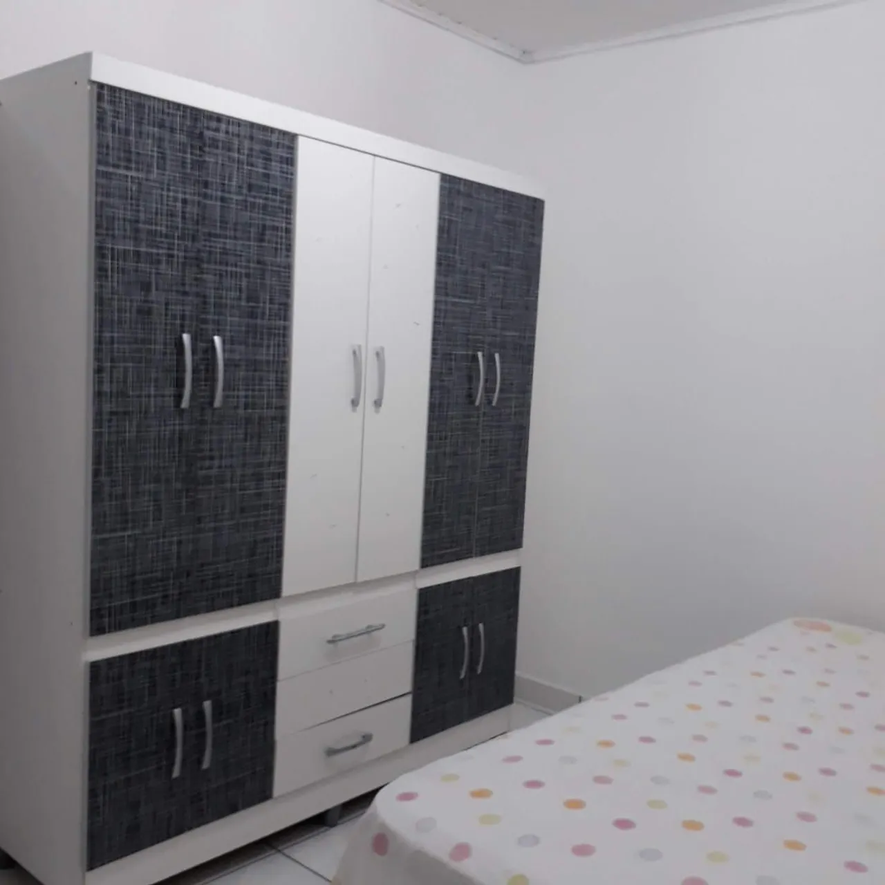 Furnished annual 1-bedroom apartment with 1 parking space — photo 4