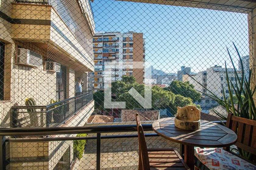 132 m² rental apartment with 2 bedrooms and 2 parking spaces — photo 25