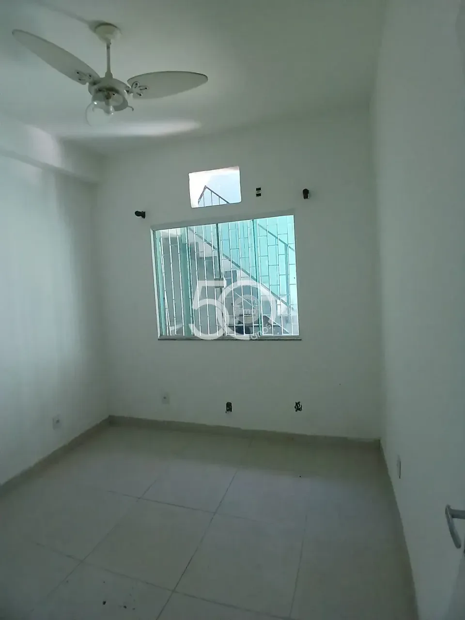 Apartment with 2 bedrooms, balcony and 1 bathroom — photo 11