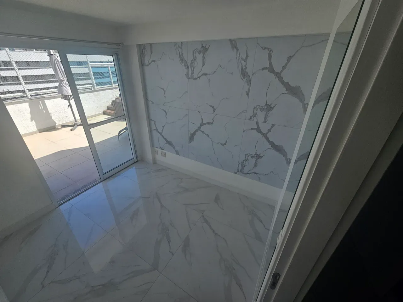Apartamento com 5 quartos e 5 banheiros em 215 m² — photo 15