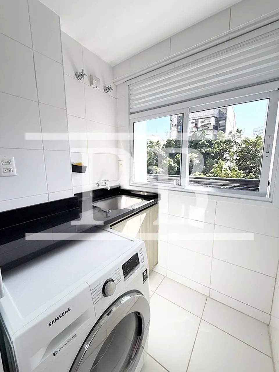 Furnished 2-bedroom apartment with 90 m² and parking — photo 13