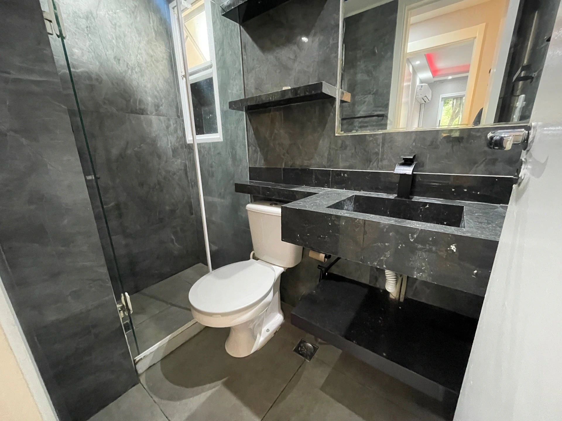 Private pool in a 3-bedroom apartment, 70 m² — photo 11