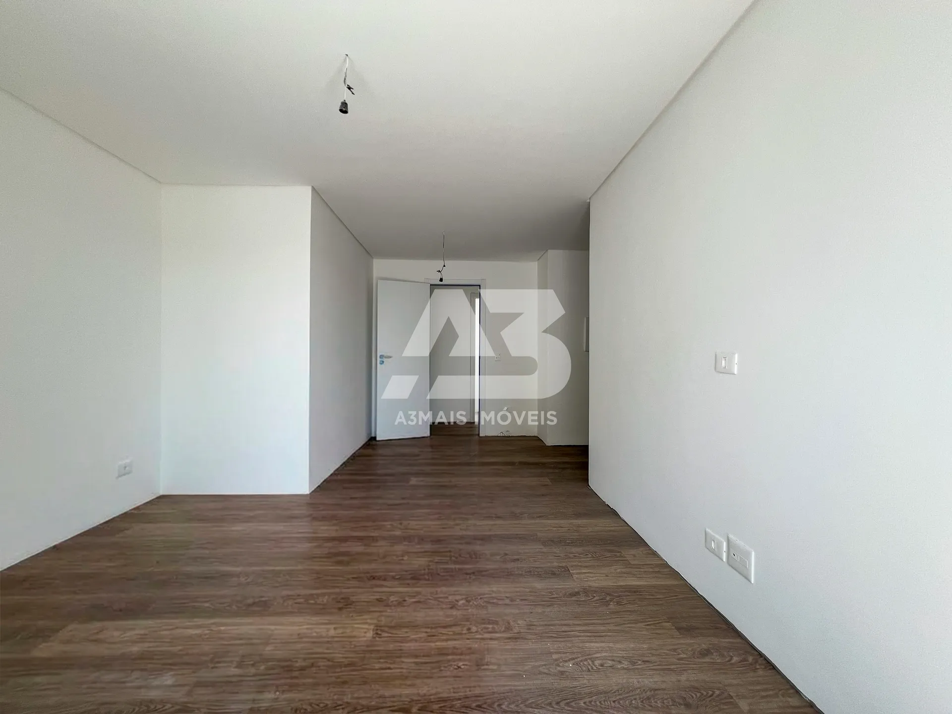 3-bedroom house with floor-to-ceiling windows in Curitiba — photo 19