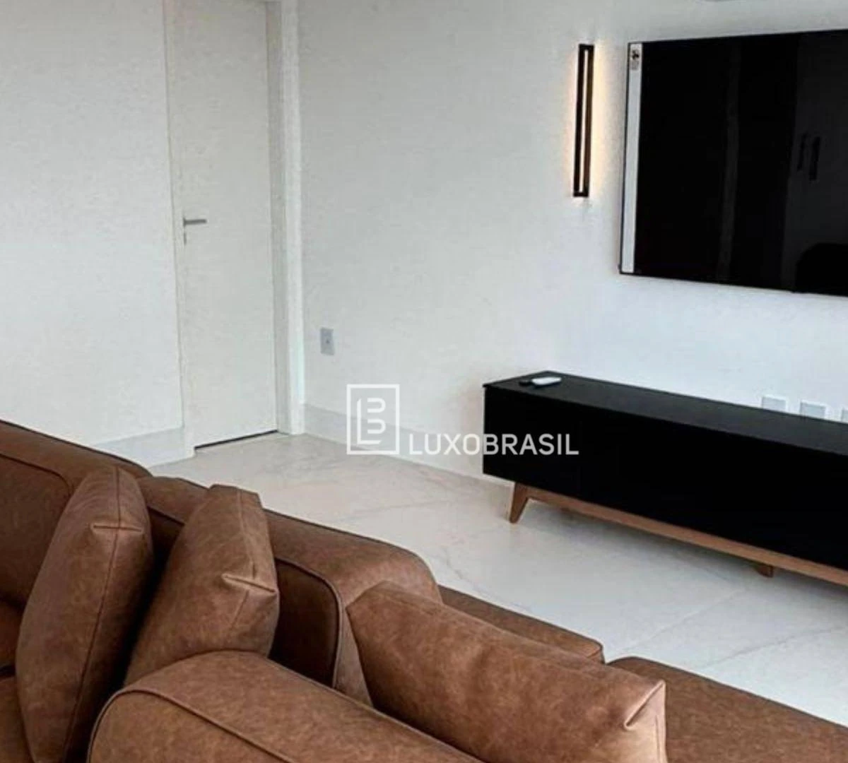 Casa mobiliada com 5 suítes e 300 m² com 2 vagas — photo 12
