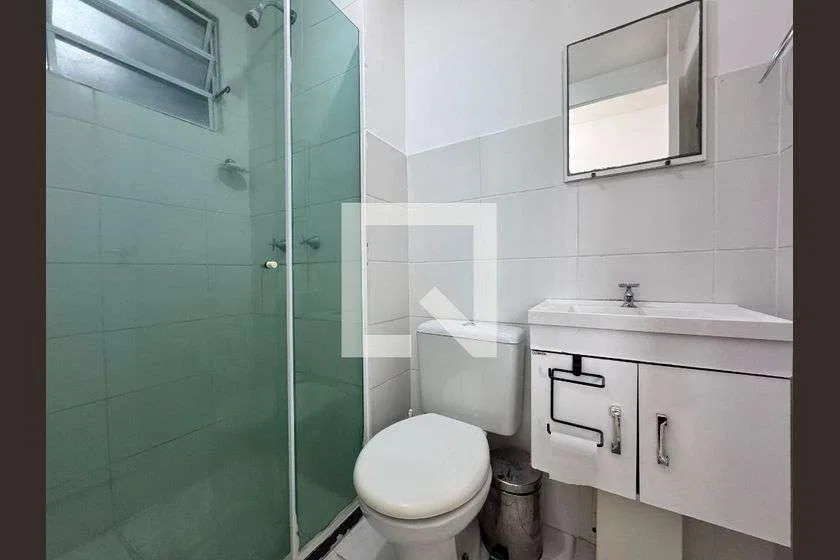 Apartamento mobiliado com 2 quartos e 1 banheiro — photo 4