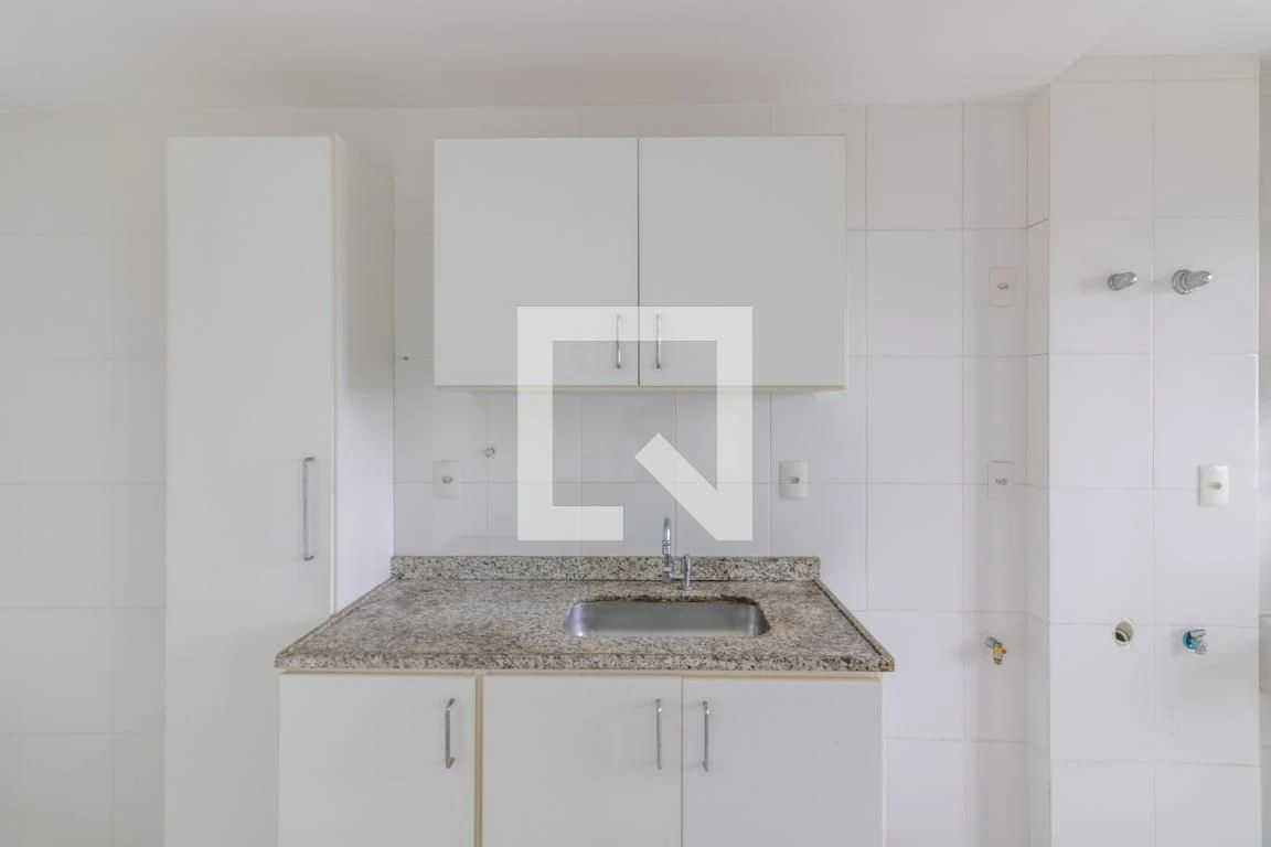 2-bedroom apartment in a building with a sauna — photo 36