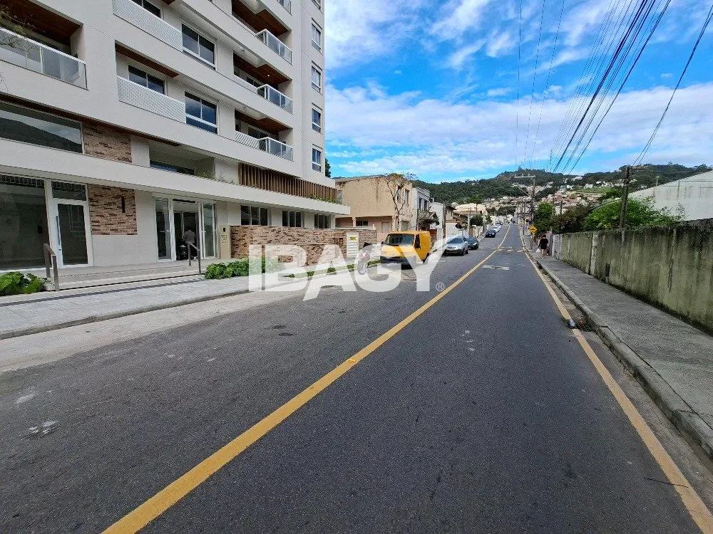 Studio amueblado de 40 m² con cocina integrada — photo 24
