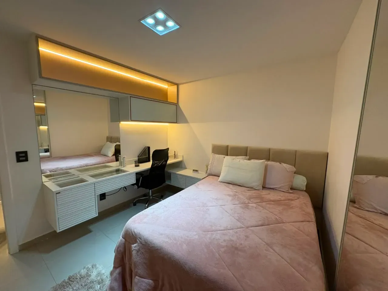 Furnished 266 m² house with 6 bedrooms and balcony grill — photo 14