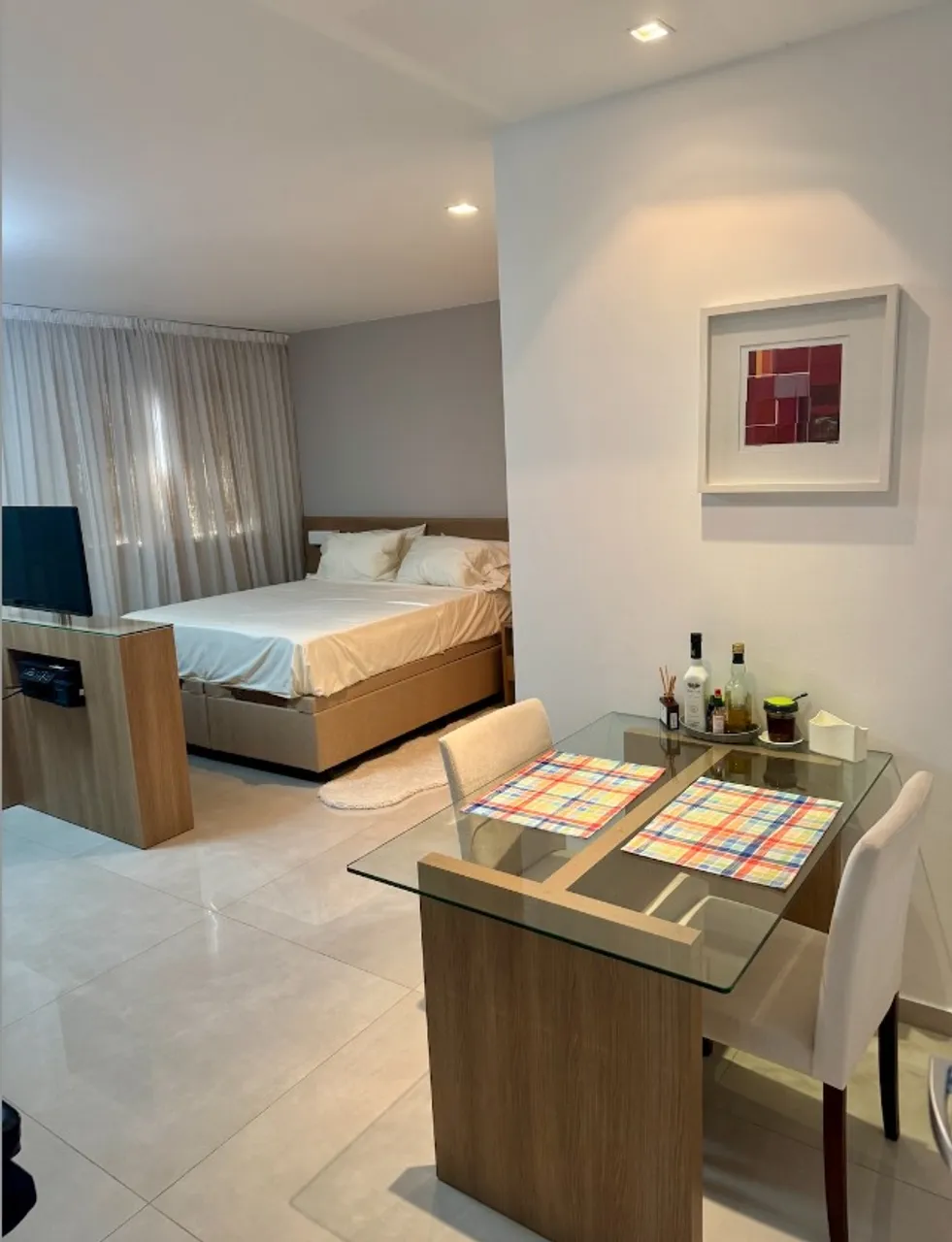 Furnished studio in a building with a gym — photo 4