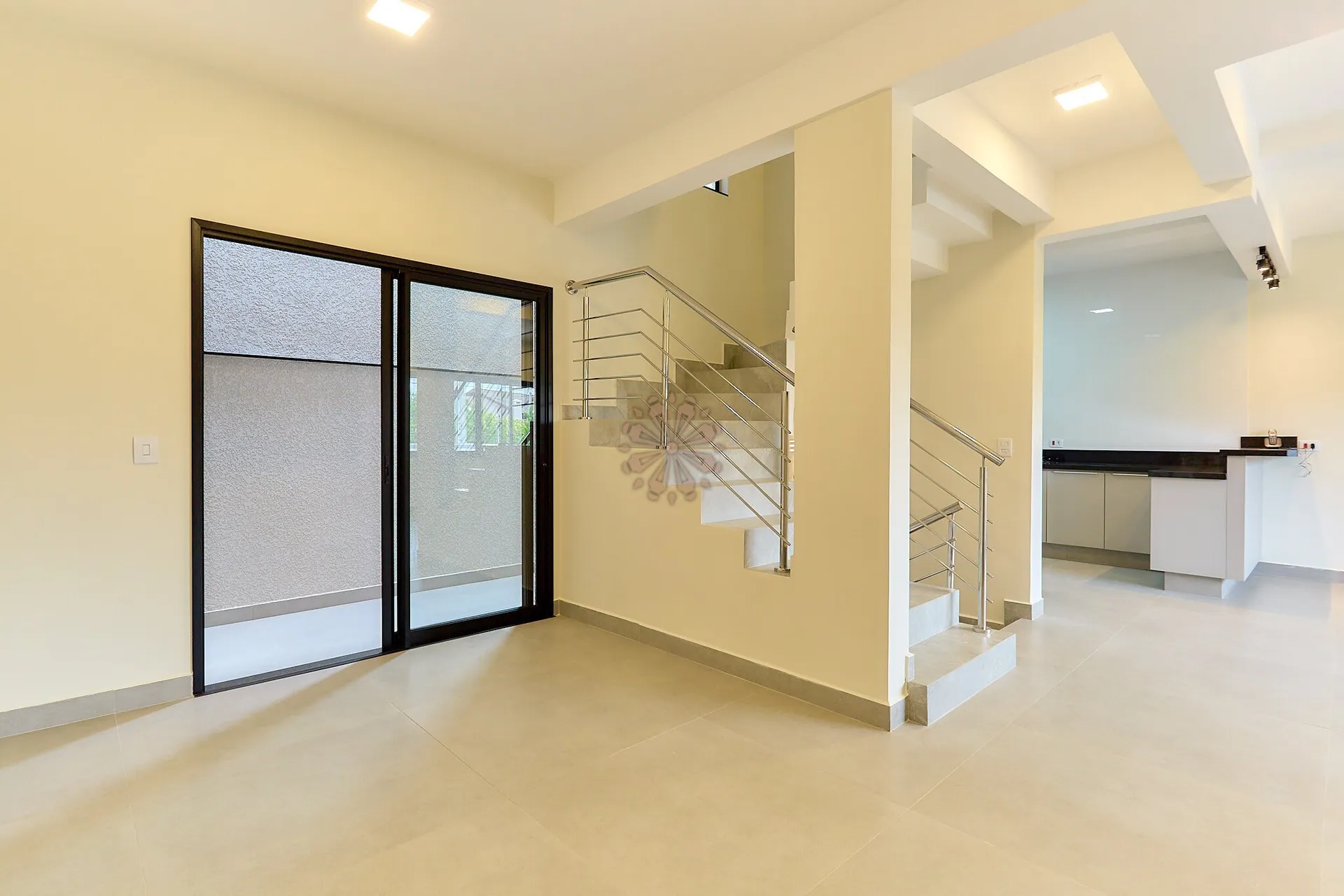 House with 3 bedrooms and 230 m² plus shared BBQ area — photo 22