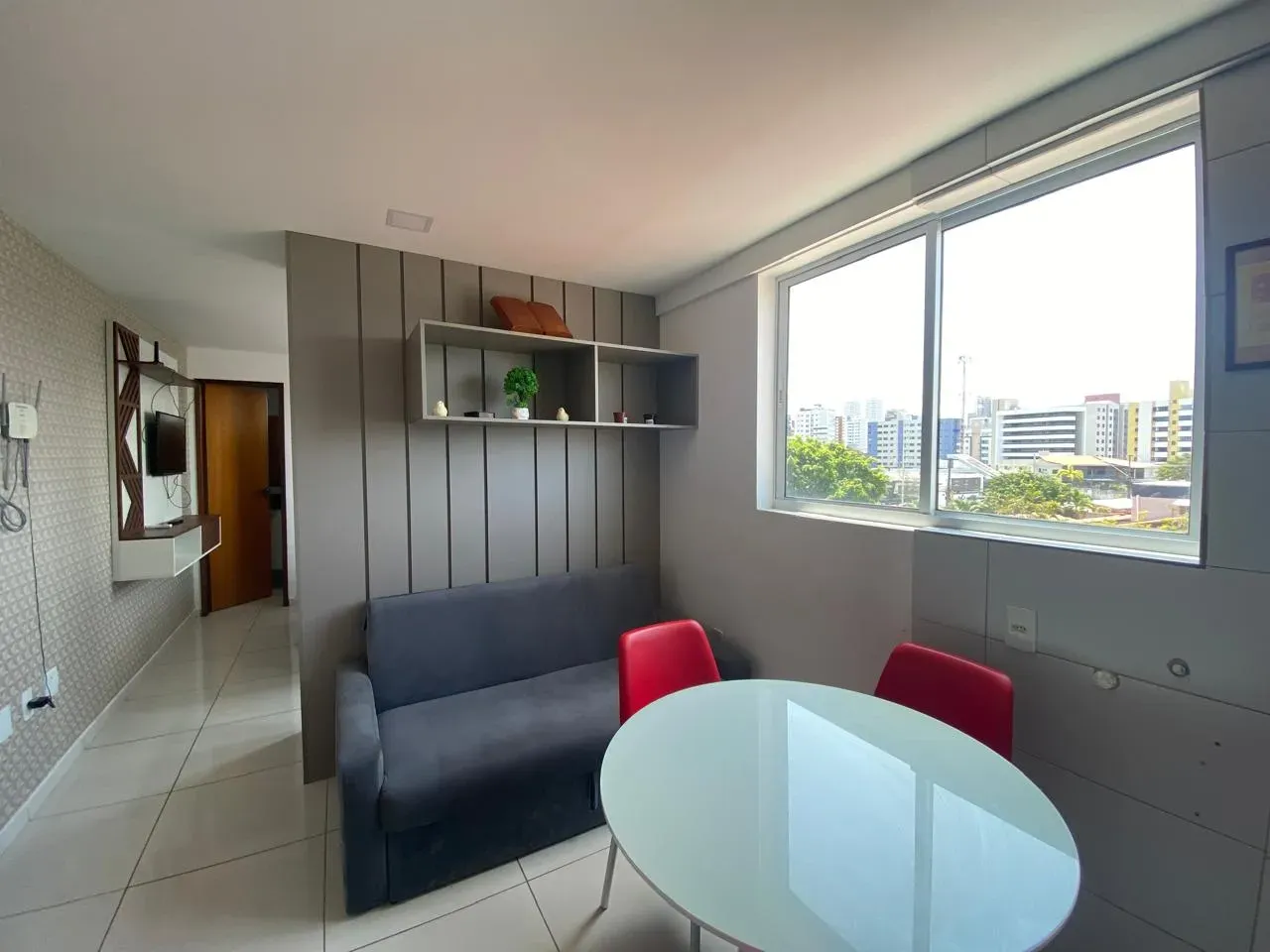 Furnished apartment, 22 m², with a water view — photo 3